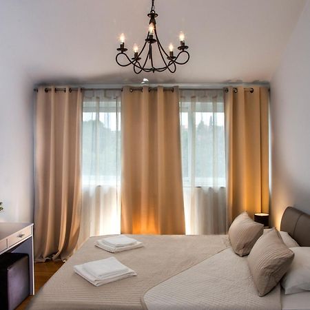 Apartment Victoria II ドゥブロブニク エクステリア 写真